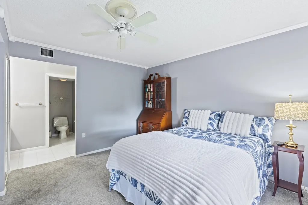 6073 Balboa Circle Boca Raton FL 33433