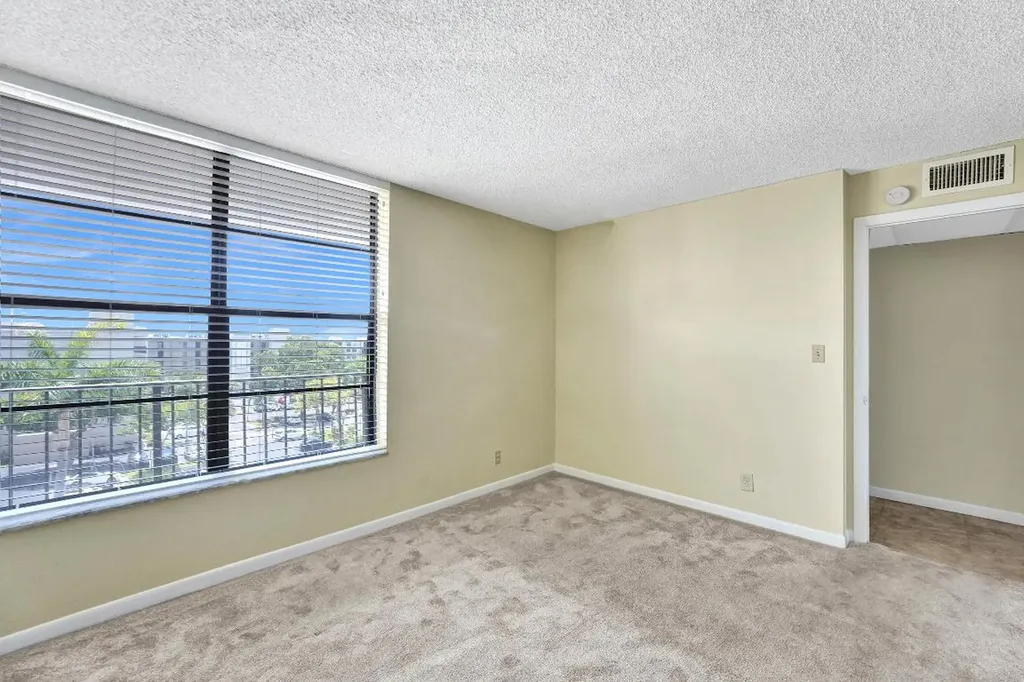 12 Royal Palm Way Boca Raton FL 33432