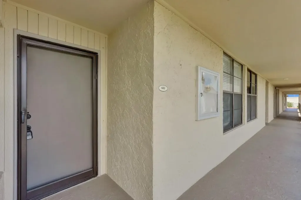 12 Royal Palm Way Boca Raton FL 33432