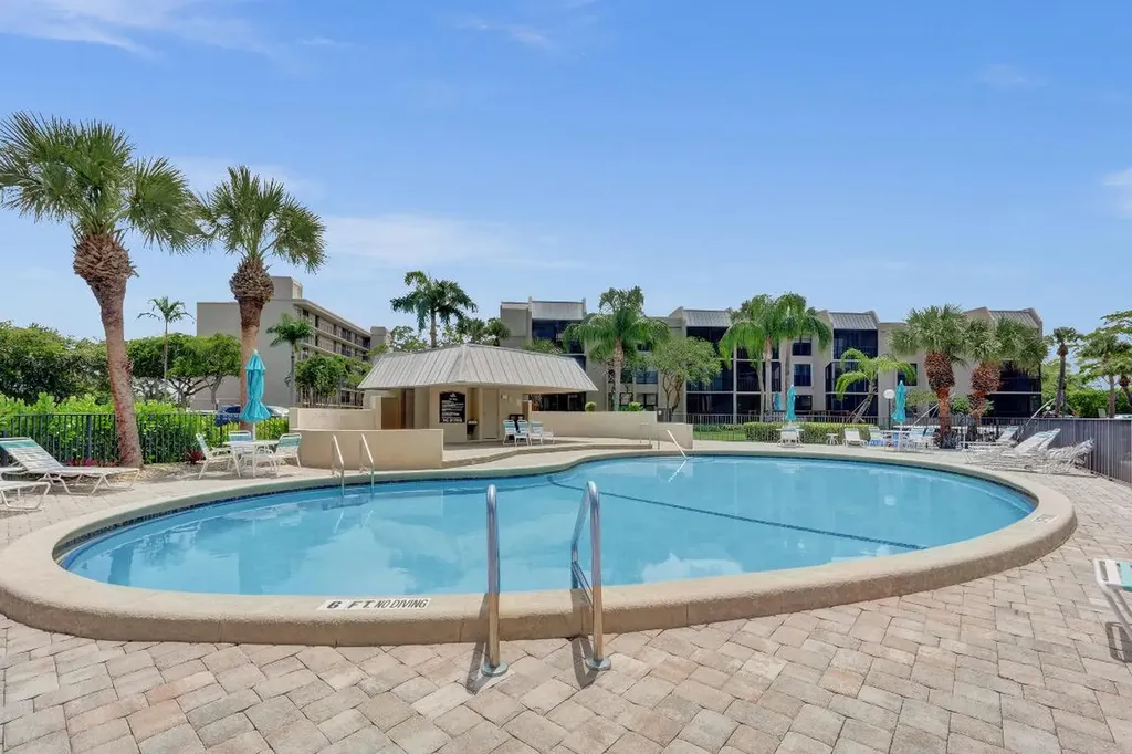 12 Royal Palm Way Boca Raton FL 33432