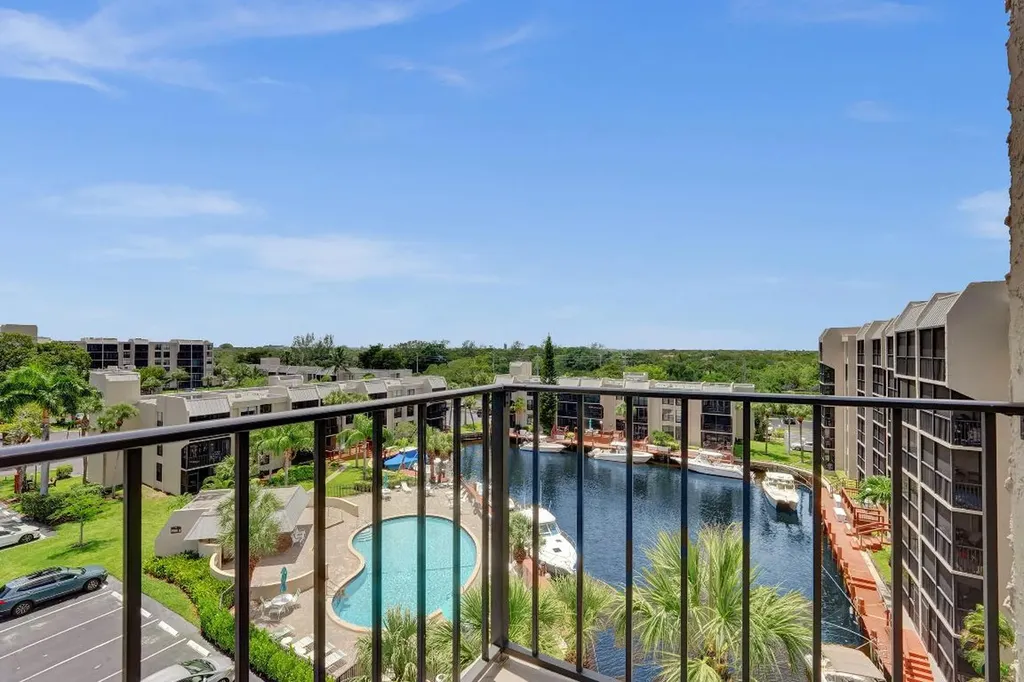 12 Royal Palm Way Boca Raton FL 33432