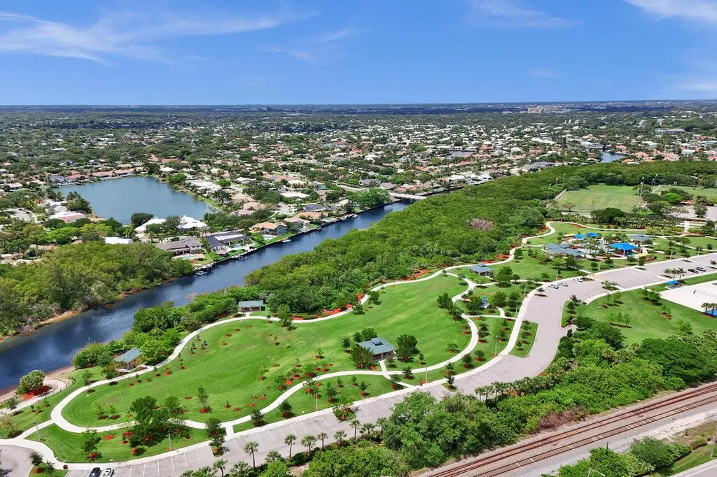 12 Royal Palm Way Boca Raton FL 33432