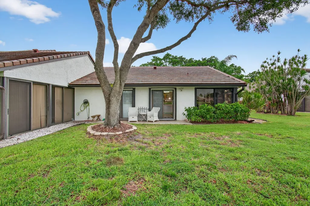 5707 Parkwalk Circle E Boynton Beach FL 33472