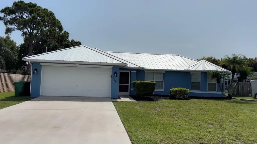 2109 SE Trillo Street Port St Lucie FL 34952