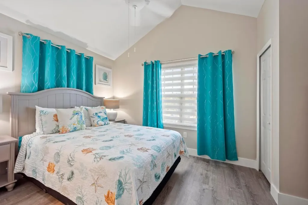 7031 Harbor Village Drive Duck Key FL 33050