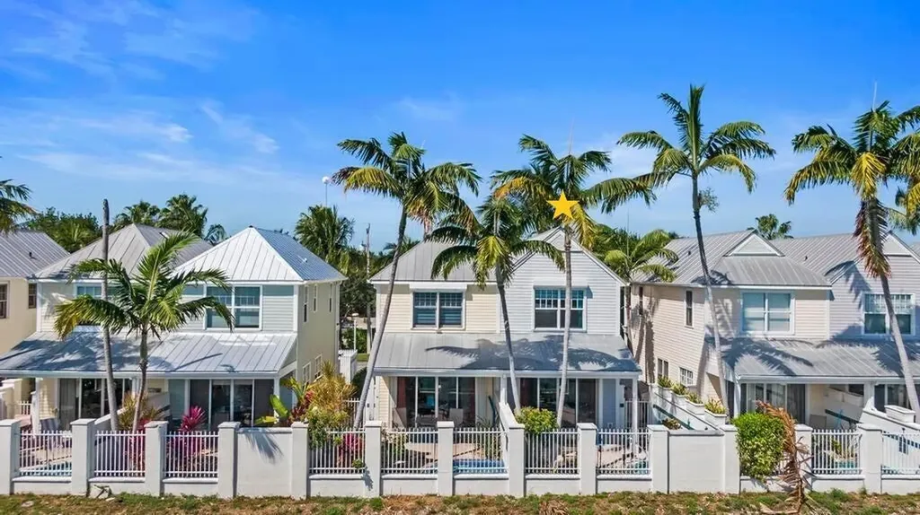 7031 Harbor Village Drive Duck Key FL 33050