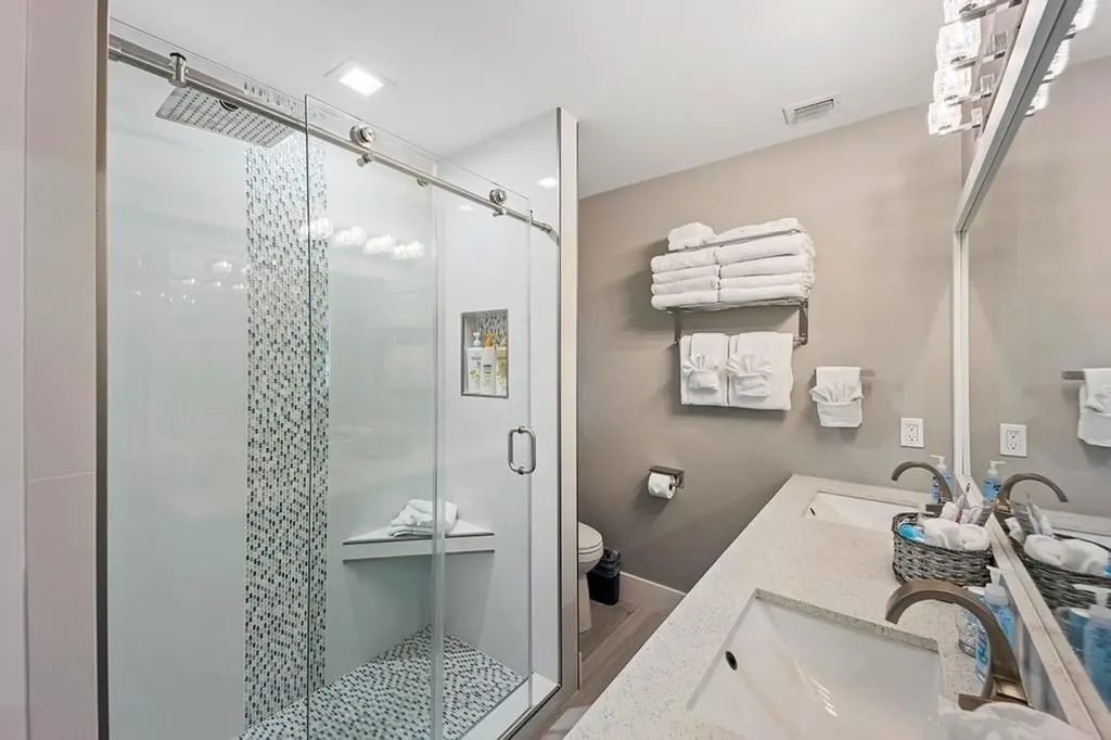 7031 Harbor Village Drive Duck Key FL 33050