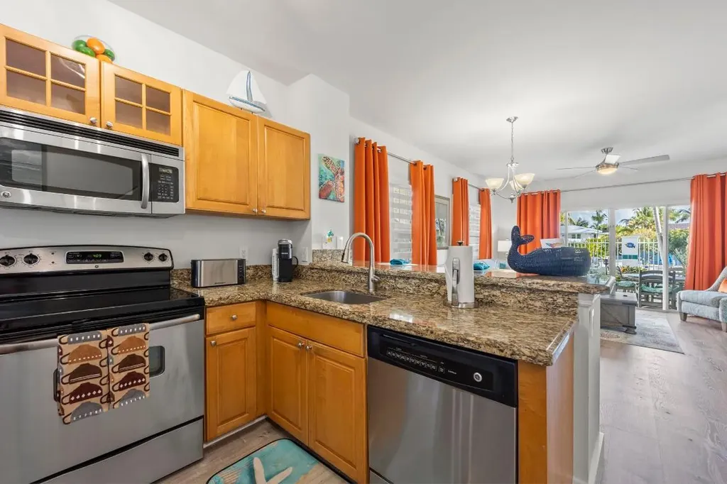 7031 Harbor Village Drive Duck Key FL 33050