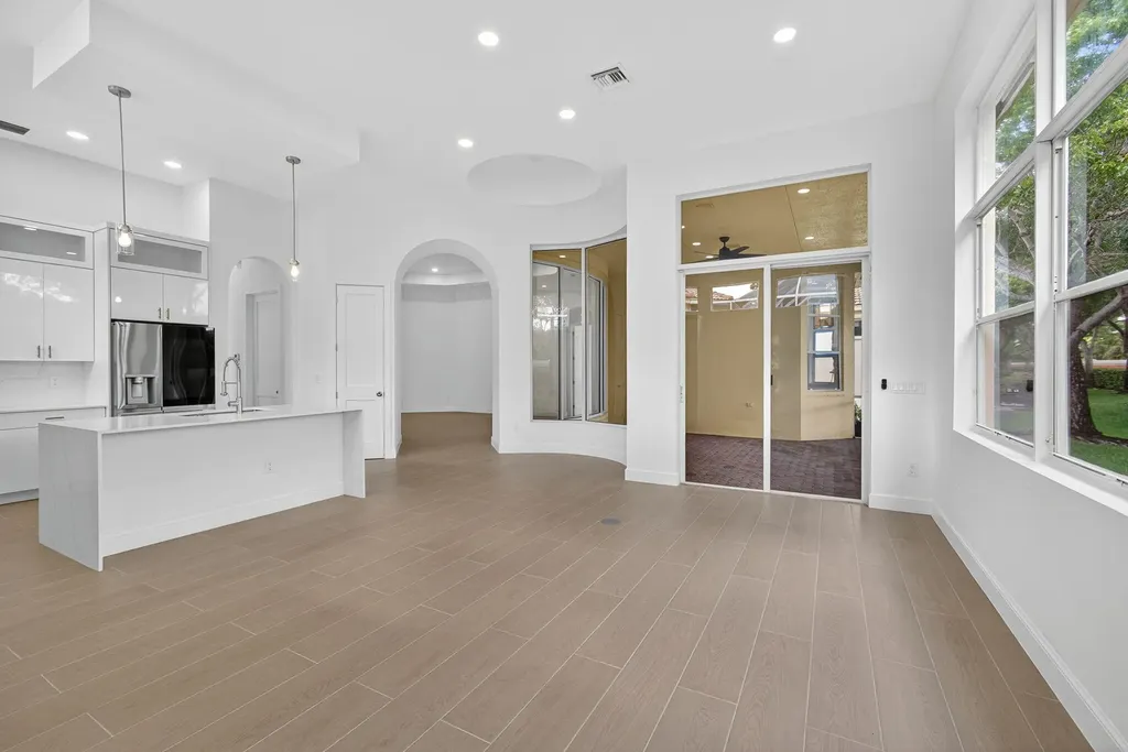 8873 Via Brilliante Wellington FL 33411