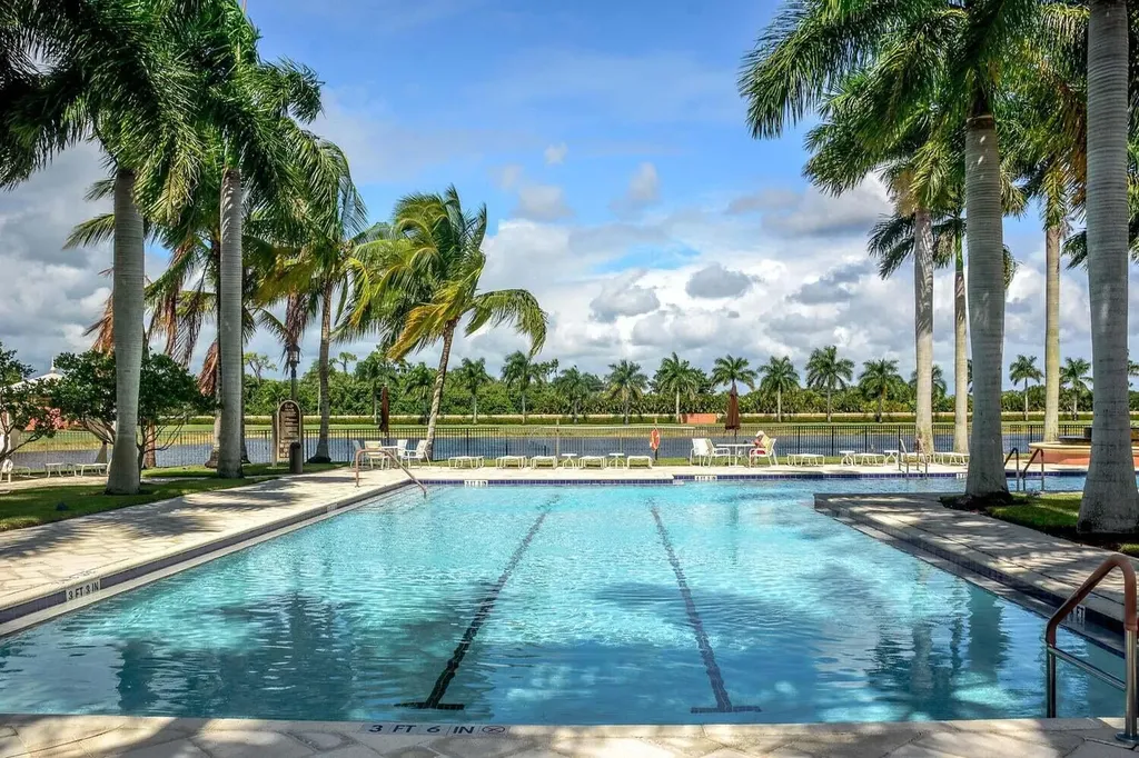 8873 Via Brilliante Wellington FL 33411