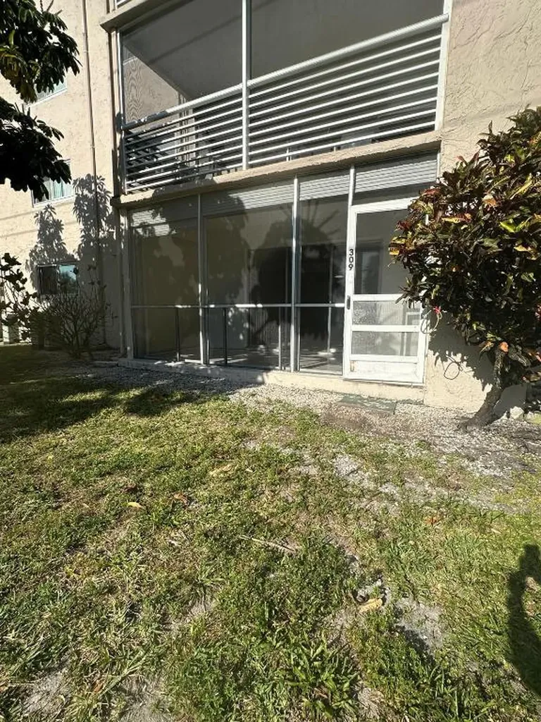 225 Bonnie Boulevard Palm Springs FL 33461