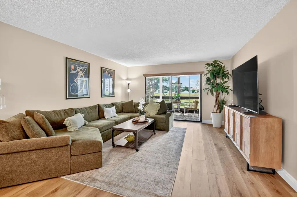 7270 Ashford Place Delray Beach FL 33446