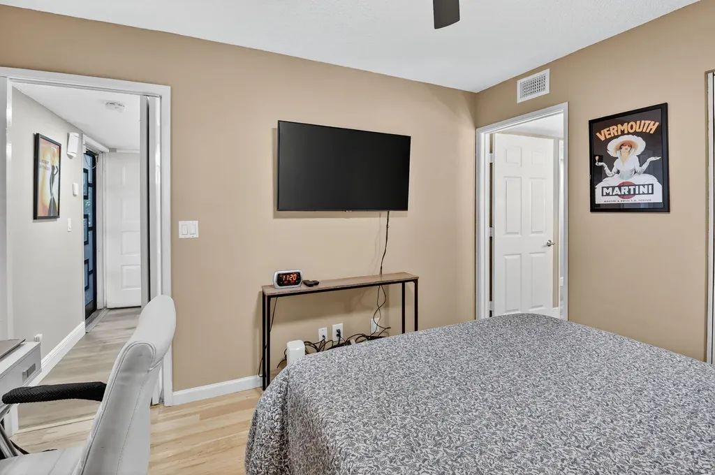 7270 Ashford Place Delray Beach FL 33446