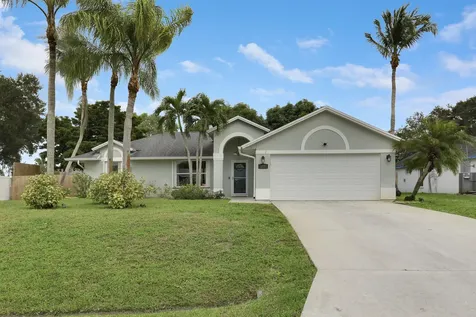 115 SW Bedford Road Port St Lucie FL 34953