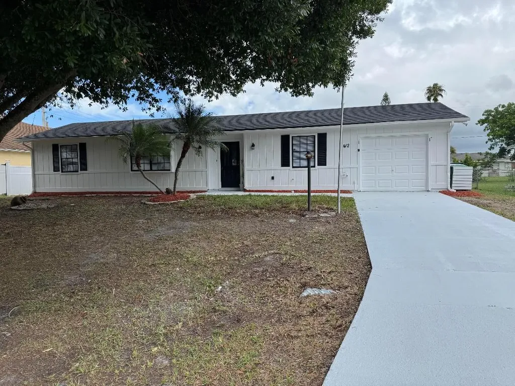 412 NE Midvale Street Port St Lucie FL 34983