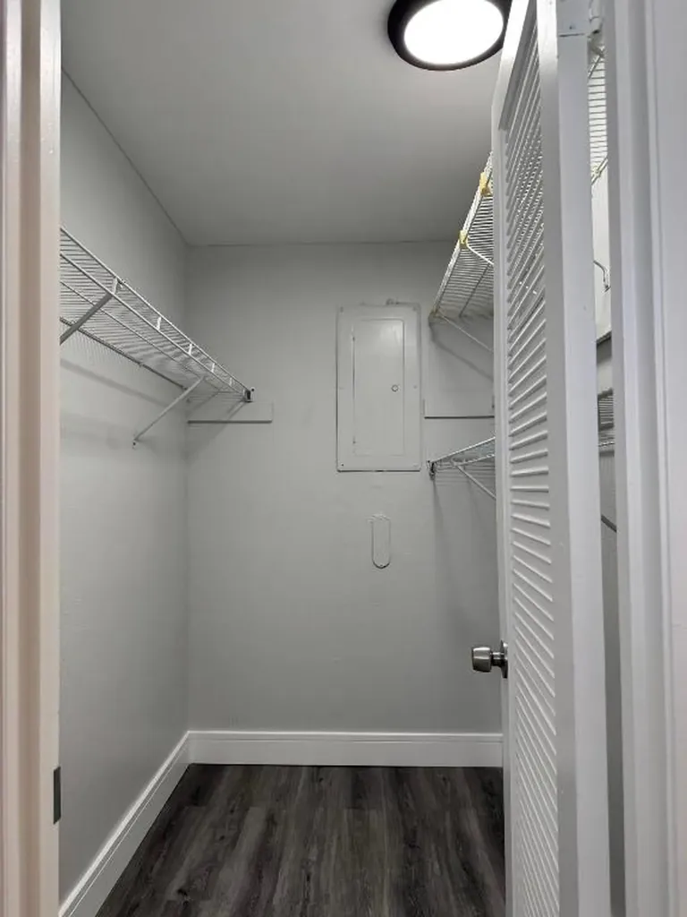 412 NE Midvale Street Port St Lucie FL 34983