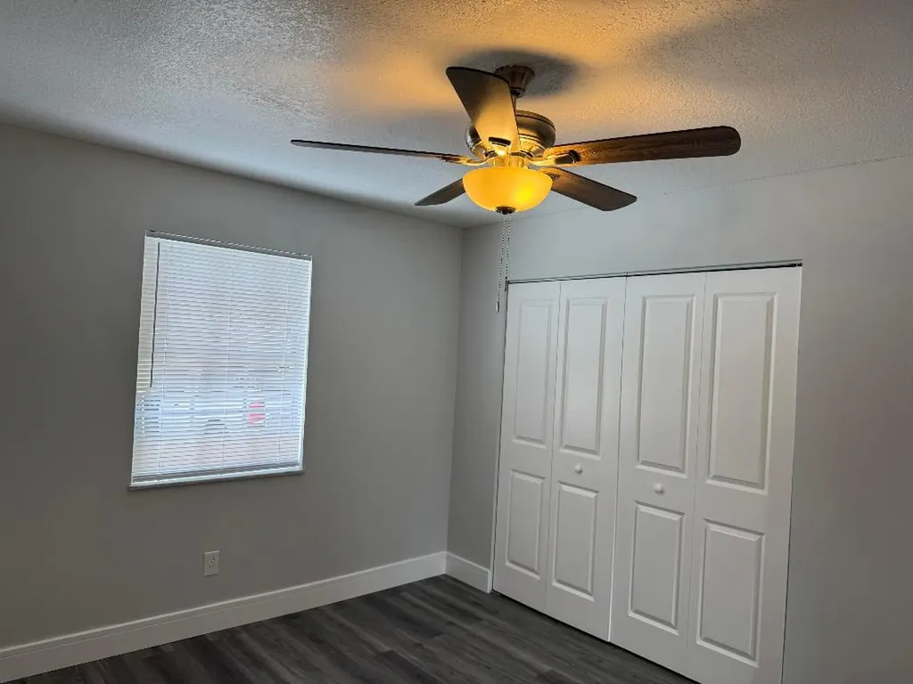 412 NE Midvale Street Port St Lucie FL 34983