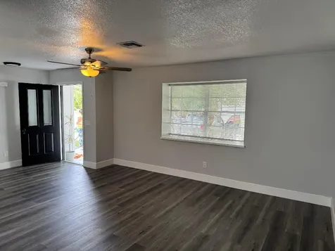 412 NE Midvale Street Port St Lucie FL 34983