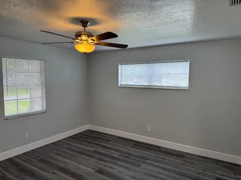 412 NE Midvale Street Port St Lucie FL 34983