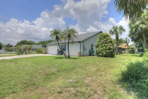 126 Hinchman Avenue Sebastian FL 32958