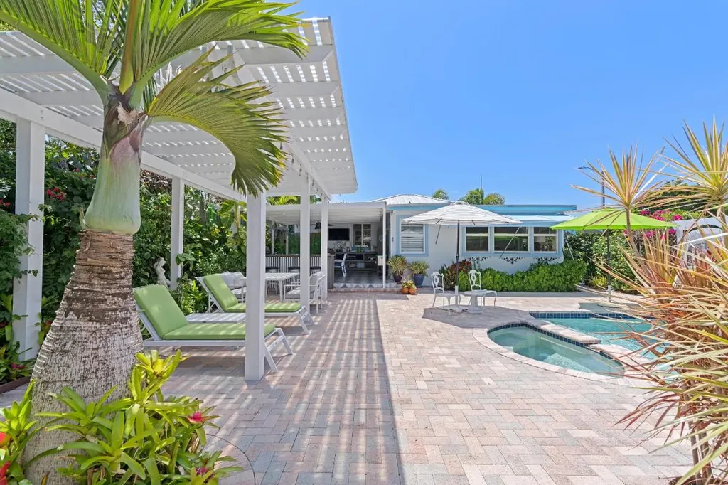 430 N Ocean Breeze Lake Worth Beach FL 33460