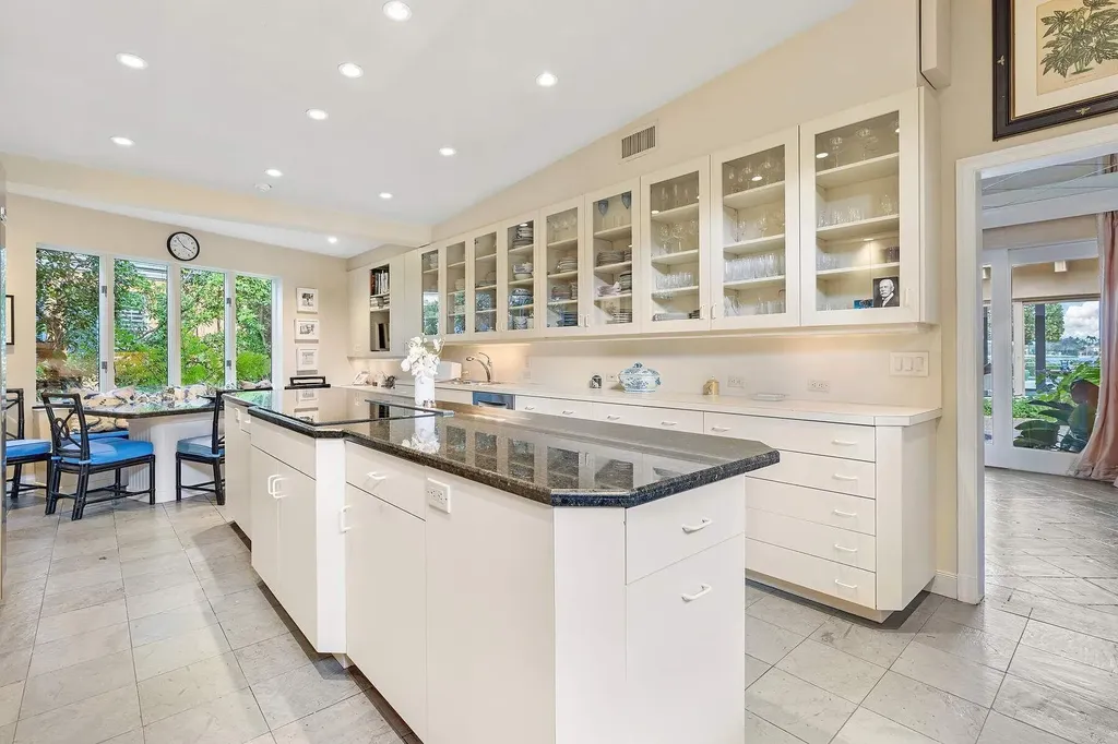 748 Island Drive Palm Beach FL 33480