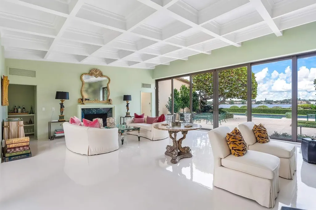 748 Island Drive Palm Beach FL 33480