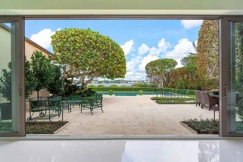 748 Island Drive Palm Beach FL 33480