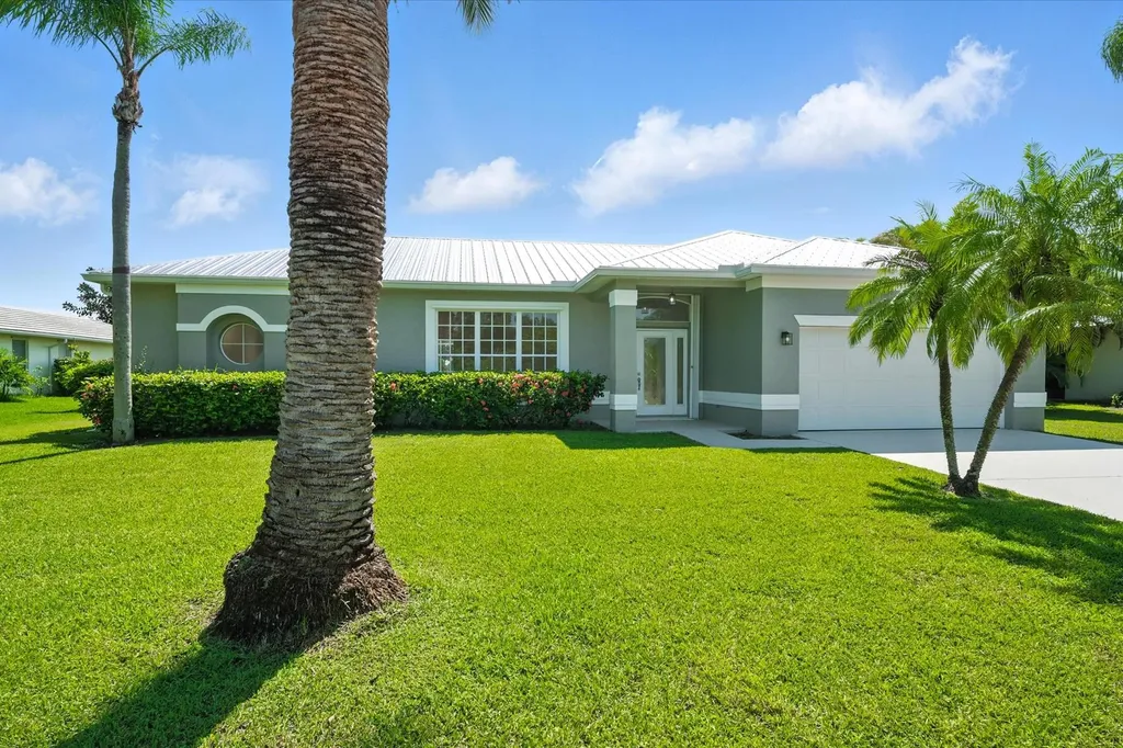 2781 SE Bluem Way Port St Lucie FL 34952
