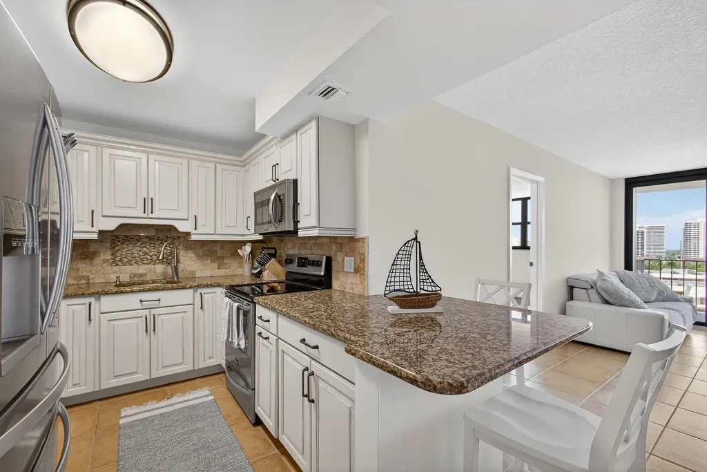336 Golfview Road North Palm Beach FL 33408