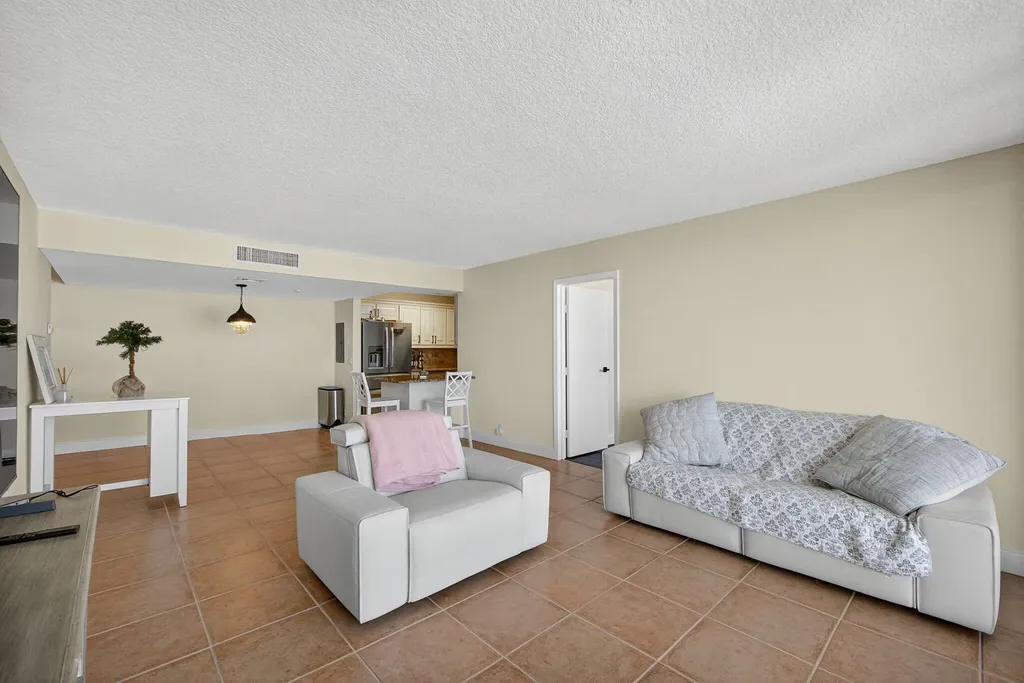 336 Golfview Road North Palm Beach FL 33408