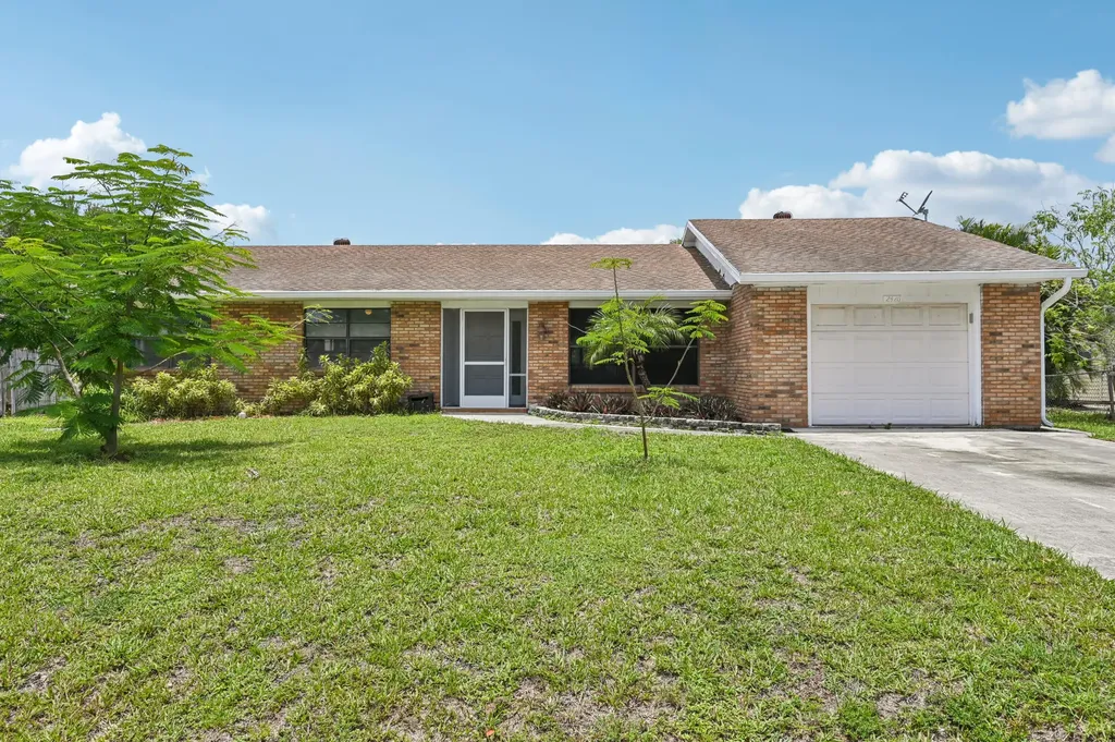 2426 SE Stonecrop Street Port St Lucie FL 34984
