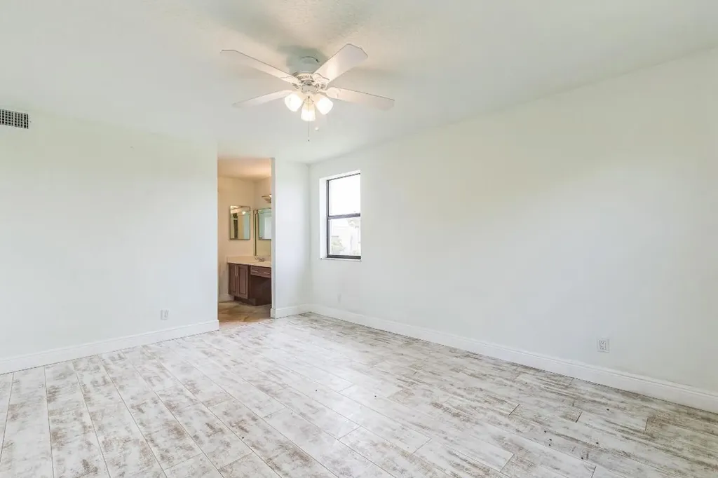 2704 NW 104th Avenue Sunrise FL 33322