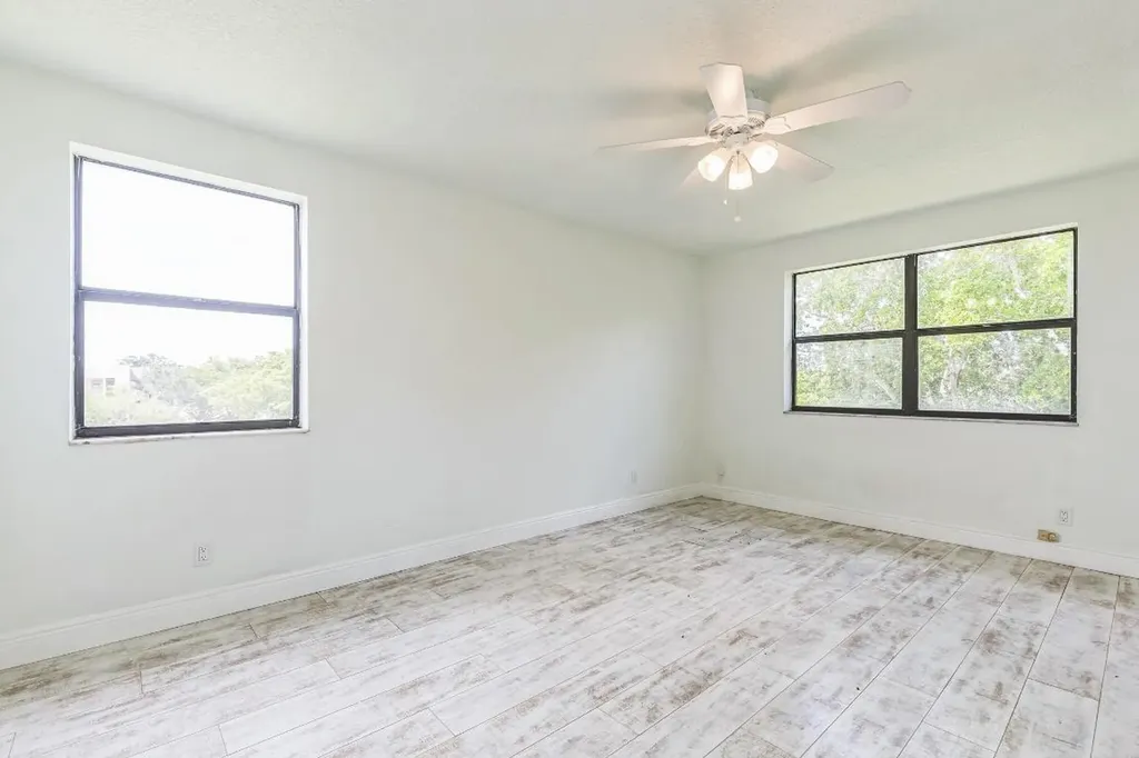 2704 NW 104th Avenue Sunrise FL 33322