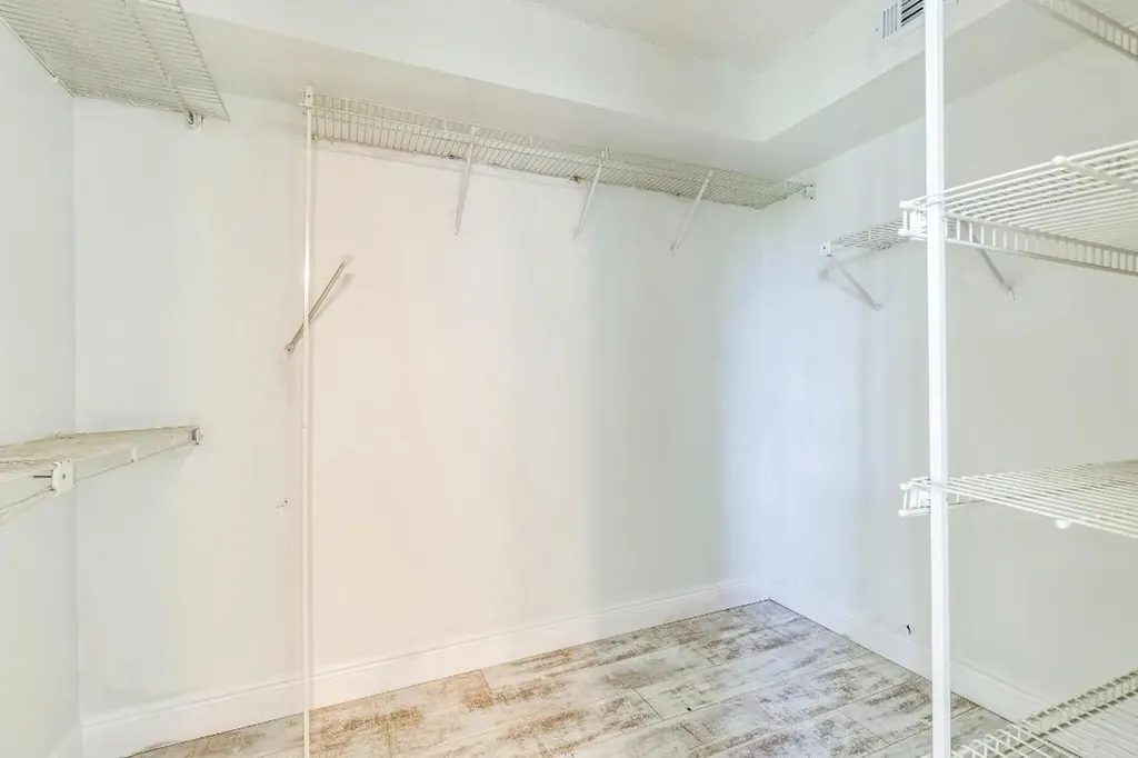 2704 NW 104th Avenue Sunrise FL 33322