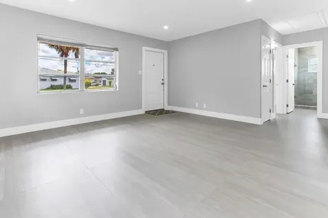 7609 NW 70 Avenue Tamarac FL 33321