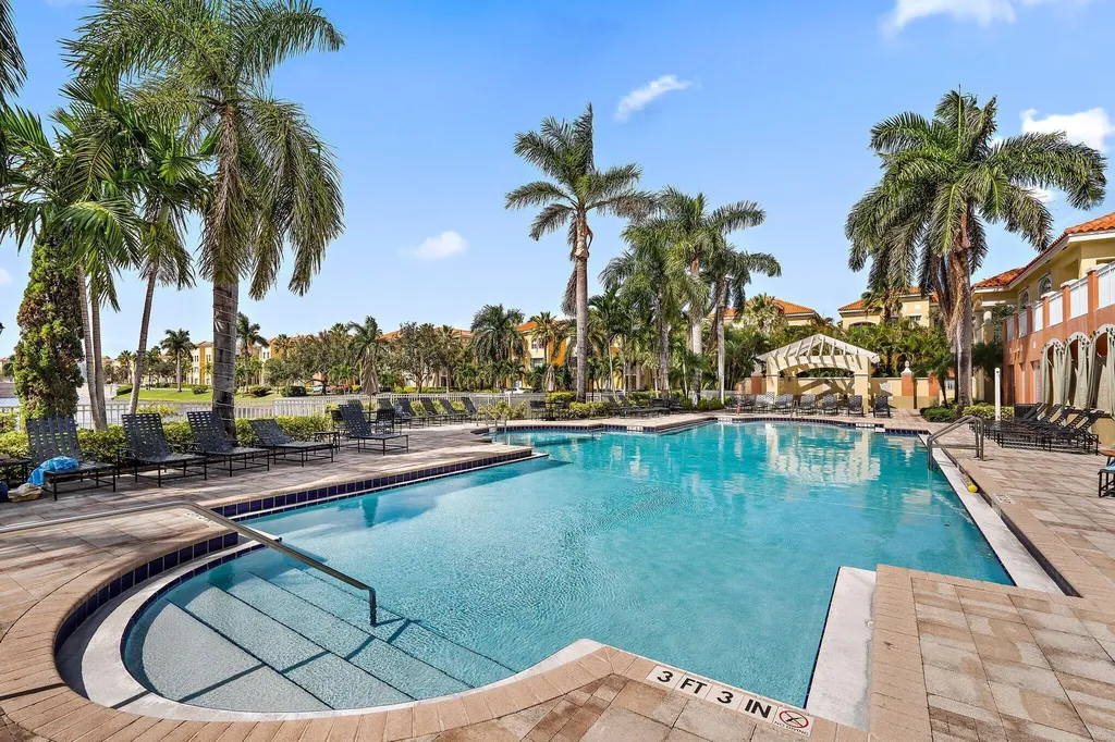 11011 Legacy 306 Lane Palm Beach Gardens FL 33410
