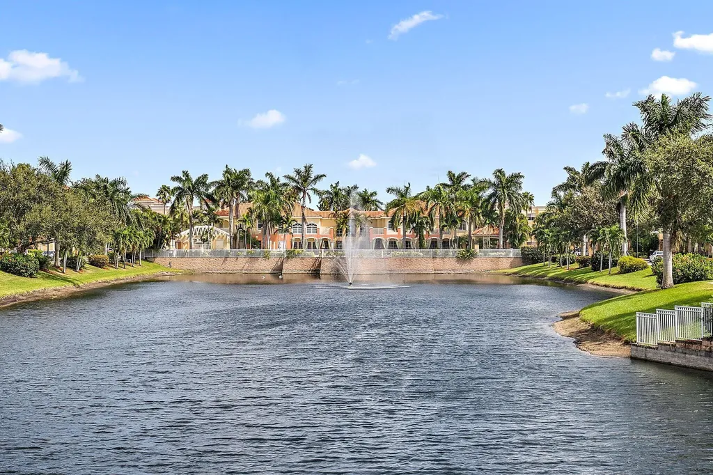 11011 Legacy 306 Lane Palm Beach Gardens FL 33410