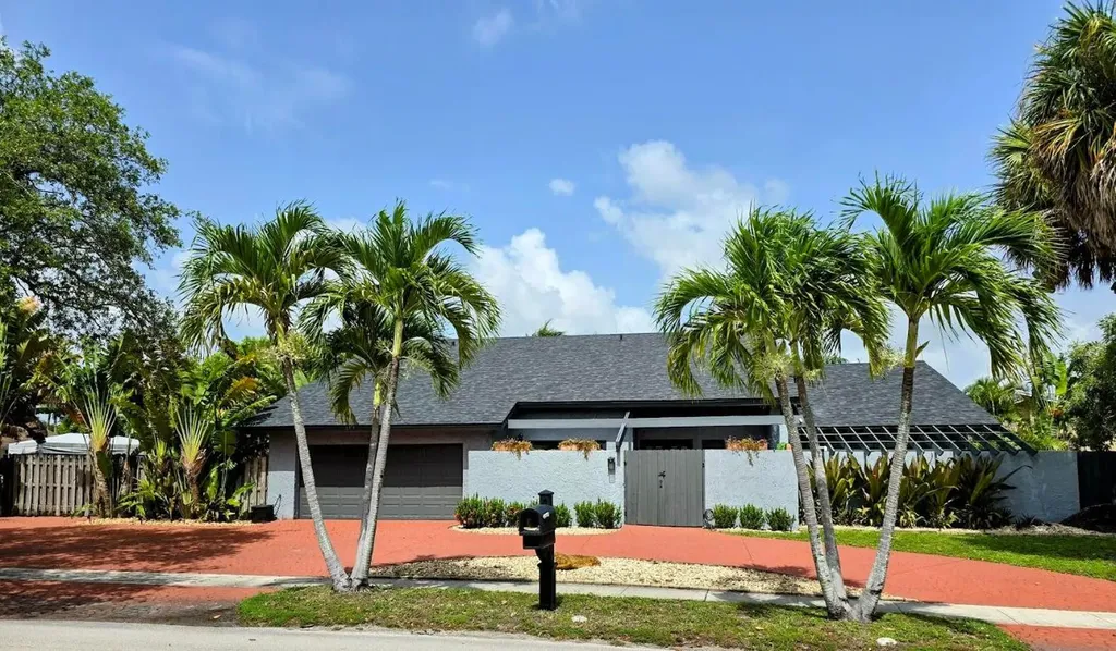1401 SW 54th Avenue Plantation FL 33317