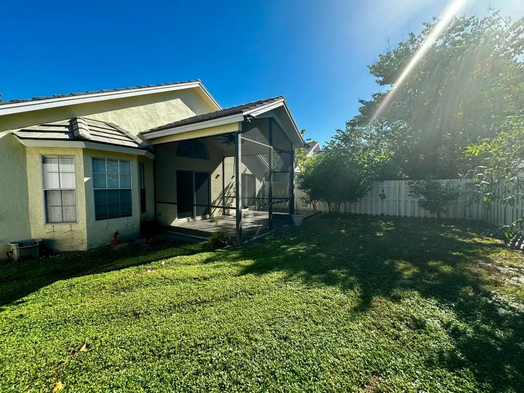 2014 Normandy Circle West Palm Beach FL 33409