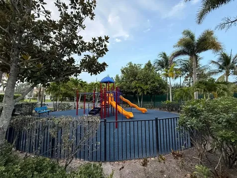 2136 Oakmont Drive Riviera Beach FL 33404