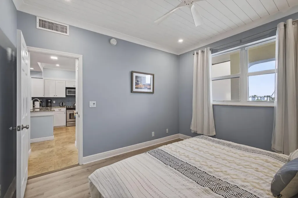 105 Paradise Harbour Boulevard North Palm Beach FL 33408