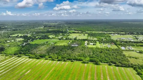 13380 101st Street Fellsmere FL 32948