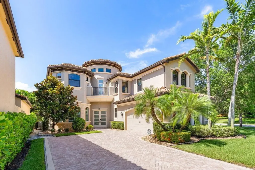 8199 Lost Creek Lane Delray Beach FL 33446