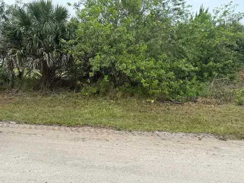 7945 98th Court Vero Beach FL 32967