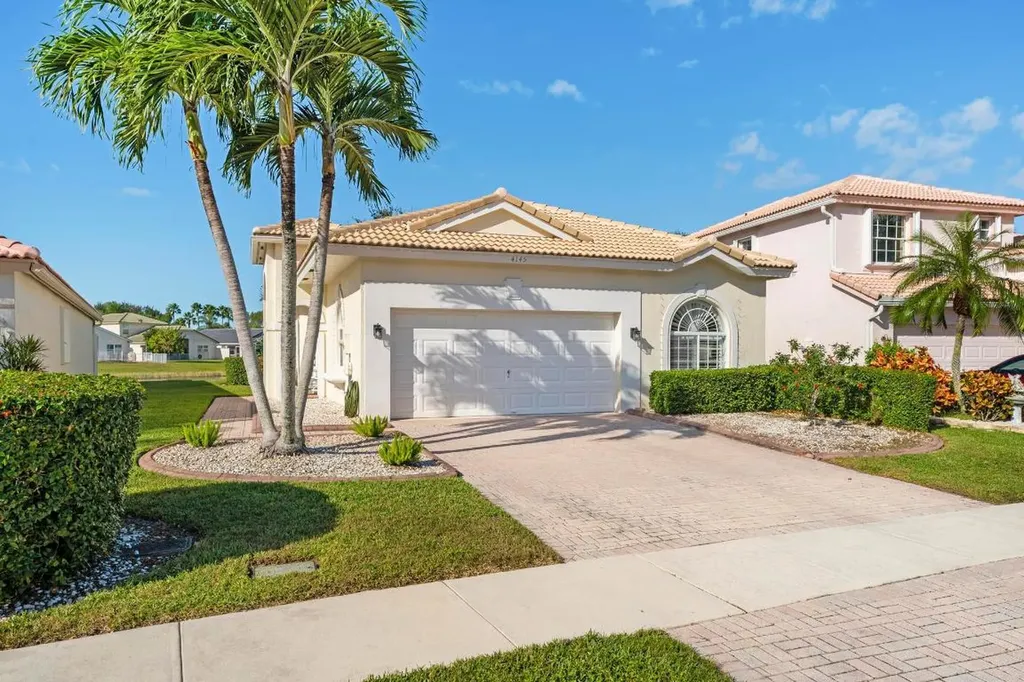 4145 Sea Mist Way Wellington FL 33449