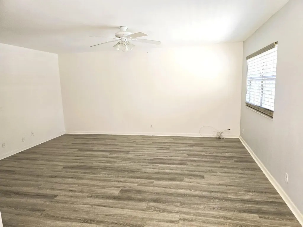 89 Saxony B Delray Beach FL 33446