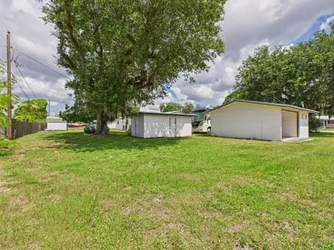 810 SE 13th Street Okeechobee FL 34974