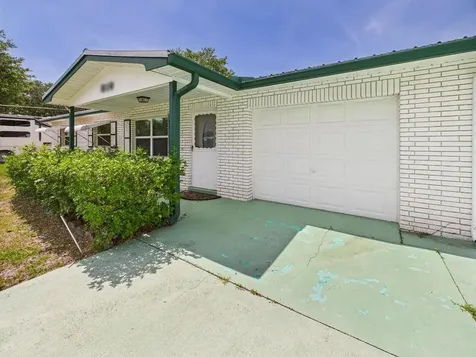810 SE 13th Street Okeechobee FL 34974