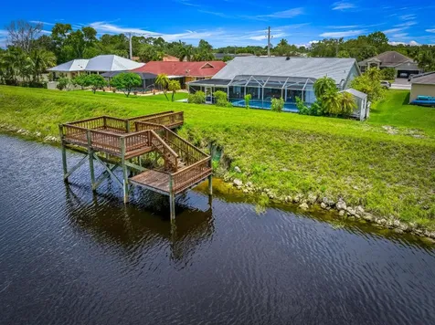 1341 SW Abingdon Avenue Port St Lucie FL 34953